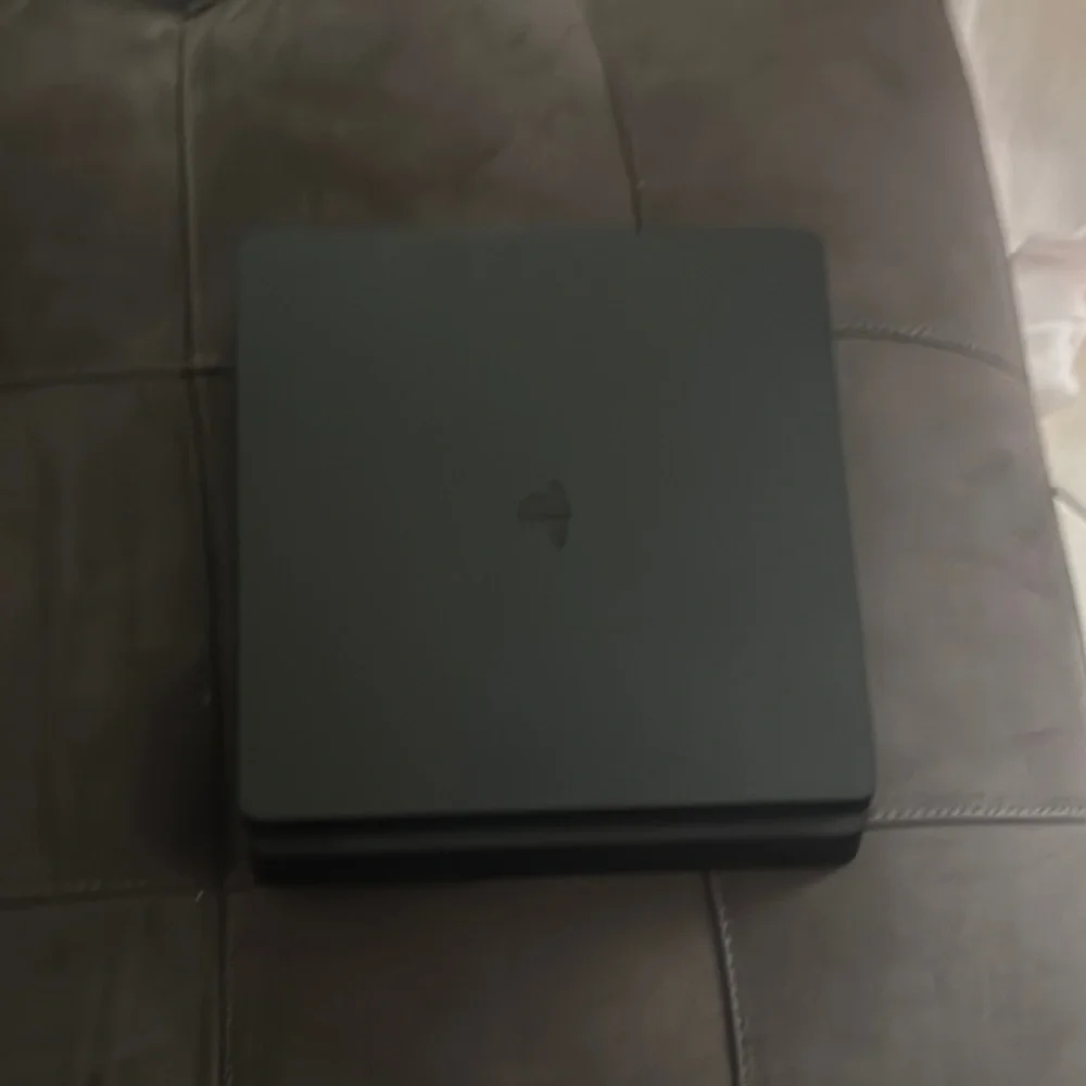PlayStation 4 Console